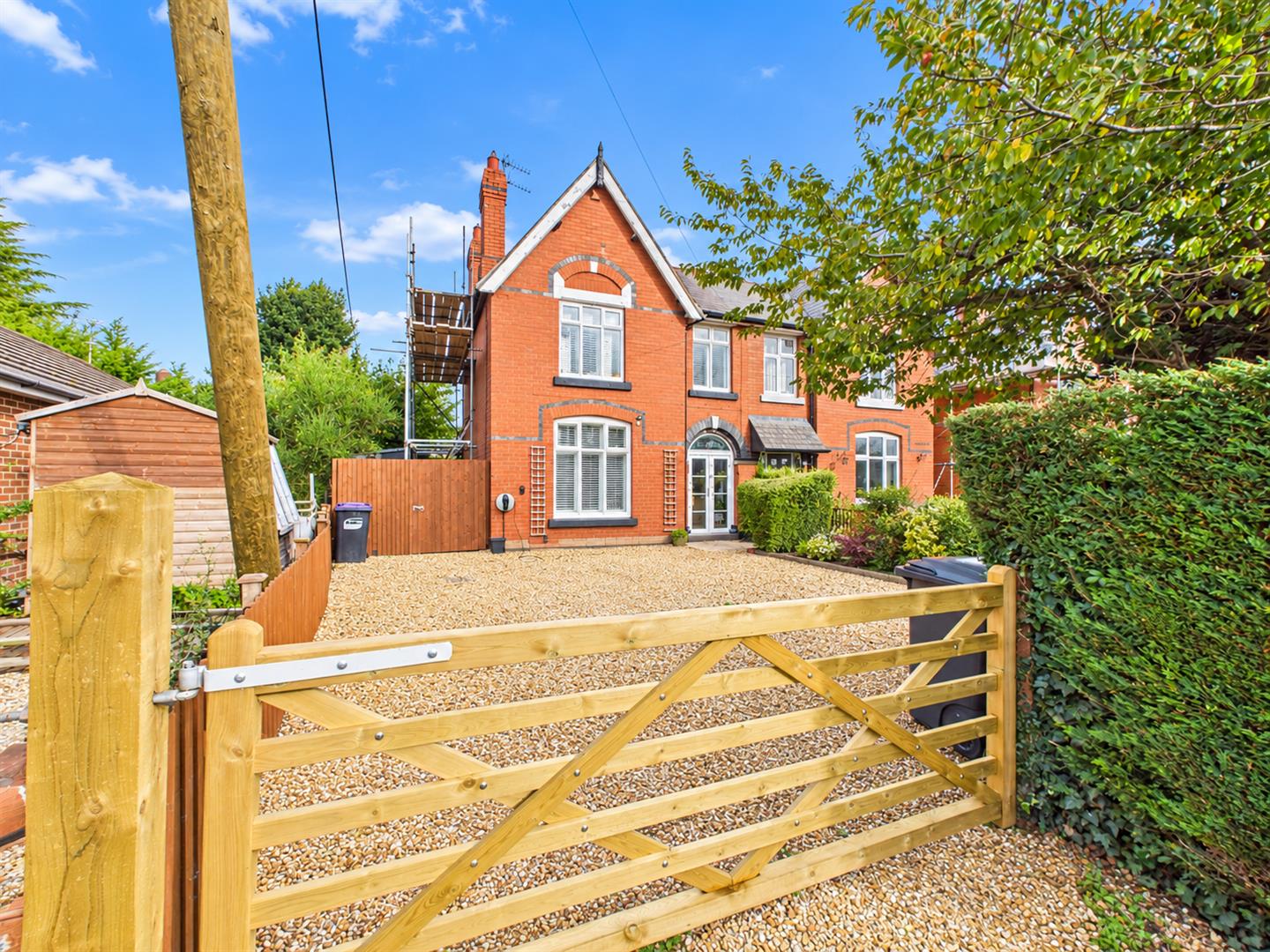 Heswall By Pass Road, Oswestry, SY11 3NG For Sale